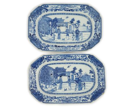 A pair of small Chinese blue and white small serving dishes, Qianlong period, each painted with scenes of ladies in a palace 