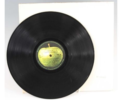 The Beatles, The Beatles (The White Album), No.0162407, Apple PCS 7068 YEX 709 - 1/10 - 1/ 11 - 1/ 12 - 2, with black inners,
