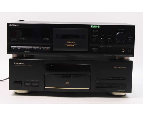 A Pioneer PD-S901 Compact Disc player, serial no. ME8503297, w.42, d.31.5, h.13cm, with remote and instructions, in original 