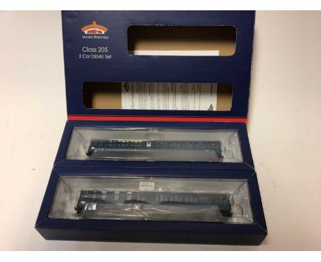Bachmann OO gauge 2-H Thumper two car DMU BR blue full yellow ends 31-238Z boxedThis lot appears to have its original packagi