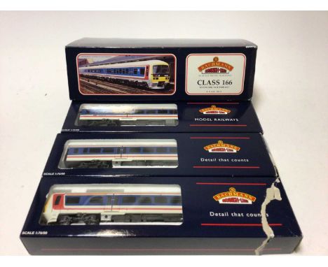 Bachmann OO gauge Class 166 Network Southeast three car set boxed