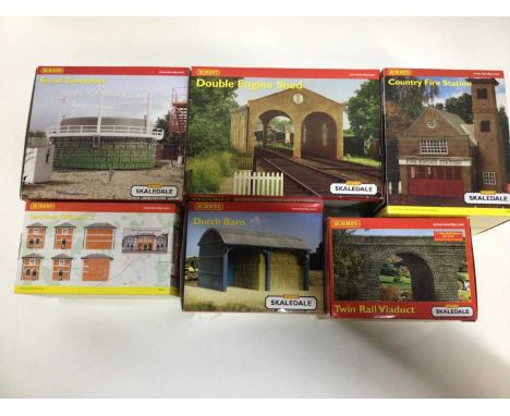 Hornby OO gauge Skaledale selection of boxed buildings including County Fire Station, Double Engine Shed, Railway Bridge, Pla