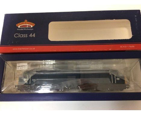 Bachmann OO gauge Class 44 Diesel 44004 Great Gable BR blue 32-652