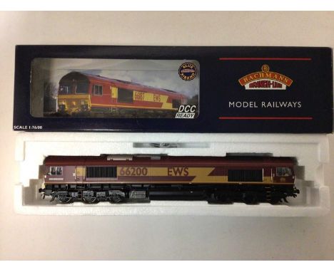 Bachmann Class 66 Diesel 66200 Railways Heritage Committee EWS 32-730, Class 57/0 Diesel 57011 Freightliner Challenger 32-753