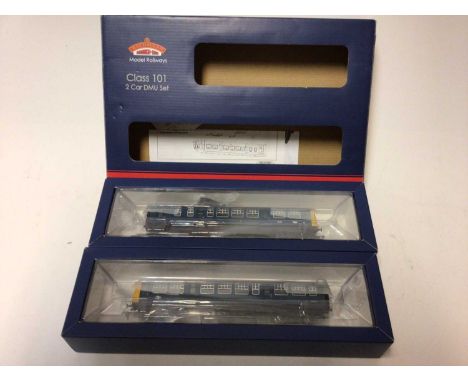 Bachmann OO gauge Class 101 DMU BR blue 32-288 boxed