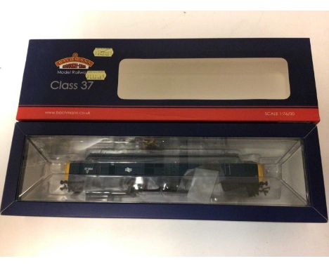 Bachmann OO gauge Class 37/0 37284 BR blue 32-788 boxed