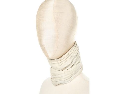 A rare gentleman's pleated lawn stock, circa 1790-1800, the face hugging, unusually broad 14cm wide pleated band, with white 