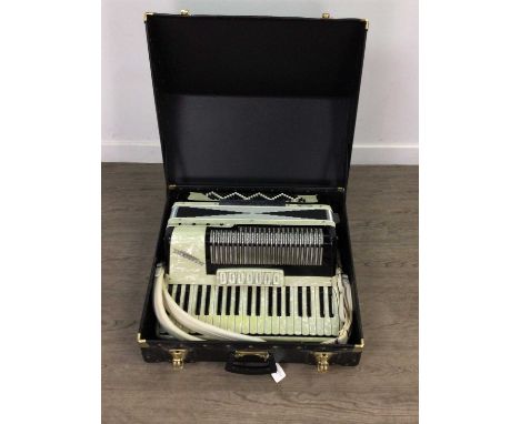 PARAMOUNT MUSETTE PIANO ACCORDION BY BUSILACCUIO,in carrying case
