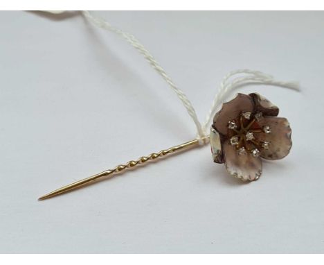 A Edwardian gold and pink enamel diamond flower stick pin - 5.8 gms 