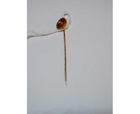 A pearl stick pin 15ct gold - 1.4 gms 