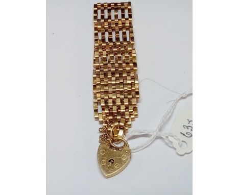 A GOOD SIX BAR GATE BRACELET 9CT - 20.5 GMS 