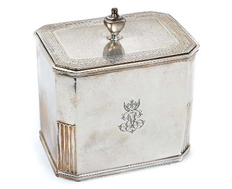 1920s Britannia Standard silver tea caddy of octagonal form, with engraved armorial crest and monogram and flush fitting hing