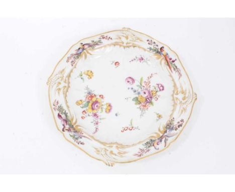 18th century Chelsea Derby porcelain with polychrome painted exotic birds and floral sprays, gold anchor mark 22cmThe plate i