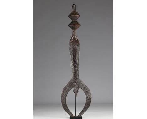 Beautiful Lobala knife - early 20th century - DRC - AfricaRegion: AfricaPeriod: early 20th centurySizes: H=750mm l=200mmWeigh