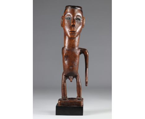 Kongo statue - beautiful patina of use-Eyes inlaid with glass - early 20th century - DRC - AfricaRegion: AfricaPeriod: early 