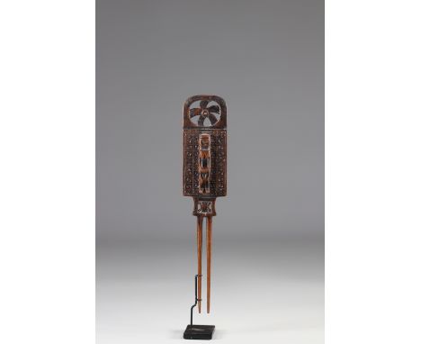 Hairpin - Kwere? - mid 20th -Tanzania? - AfricaRegion: AfricaPeriod: mid 20th centurySizes: H=230mm L=45mmWeight (K): 0.095kg