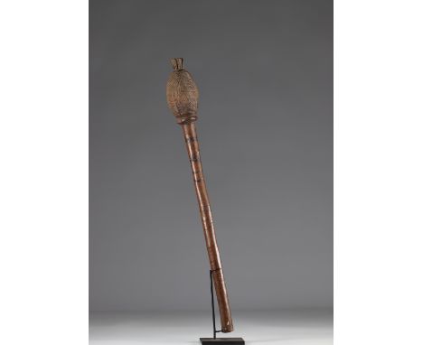 Tchokwe club - coll. private Belgian - early 20th century - DRC - AfricaRegion: AfricaPeriod: early 20th centurySizes: H=570m