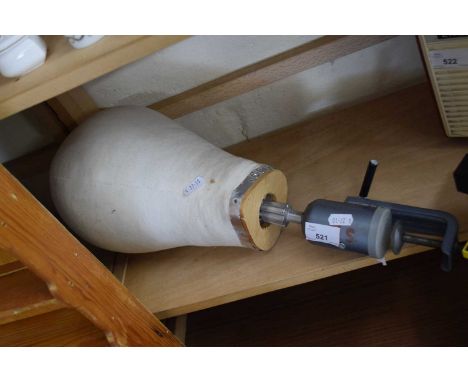 MODEL HEAD ON CLAMP