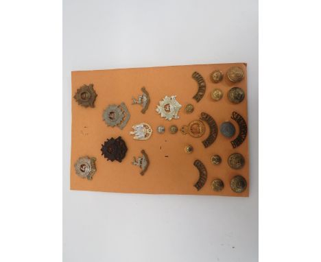 Selection of Bedfordshire Regiment Badges, Titles and Buttons cap badges include brass Bedfordshire ... Bi-metal Bedfordshire