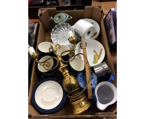 A box of assorted, to include Denby and Royal Worcester etc.