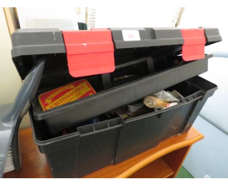 PLASTIC TOOLBOX WITH CONTENTS TOGETHER WITH BUCKET WITH CONTENTS OF HAND TOOLS