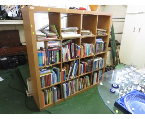 LIGHT WOOD EFFECT OPEN SHELF UNIT WITH SIXTEEN CUBBY HOLES