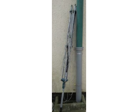 ROTARY CLOTHES LINE