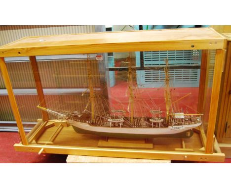 A glass cased model clipper ship, 65 x 125cm