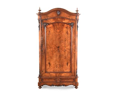 ANTIQUE ARCHED TOP SINGLE DOOR WALNUT WARDROBE FITTED WITH SHELF AND CLOTHES RAIL. HEIGHT: 85 INCHES.WIDTH: 40 INCHES.DEPTH: 