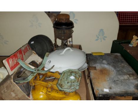 A vintage pair of scales and weights; a Tilley lamp; shaving items; kitchenalia 