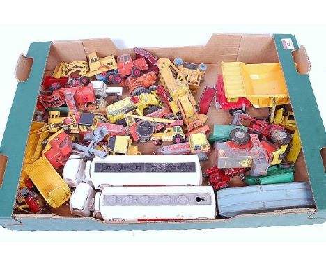 One tray containing a quantity of mixed Dinky Toy, Corgi Toy, and other agricultural and farming interest diecasts, to includ
