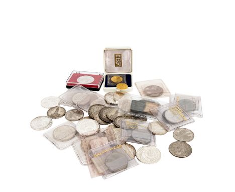   Lot mit SILBER und GOLD, darunter  an Gold Kanada 1/4 Unze Maple Leaf verschweisst sowie Österreich 4 Florin 1892 NP. Goldg