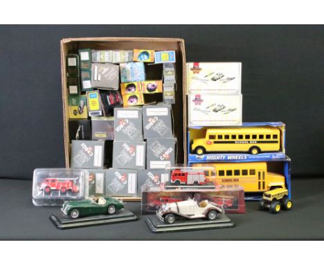 38 Boxed diecast models to include Corgi, Lledo, Matchbox, Atlas etc, diecast ex, boxes vg overall 