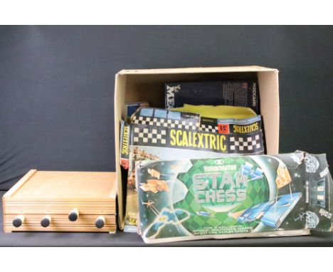 Mixed toys &amp; games to include a Triang Scalextric Set 31 (with 2 slot cars &amp; controllers), Scalextric A208 Control To