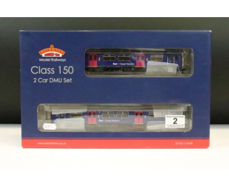 Boxed Bachmann OO gauge 32927 Class 150/1 DMU 150128 First Great Western set