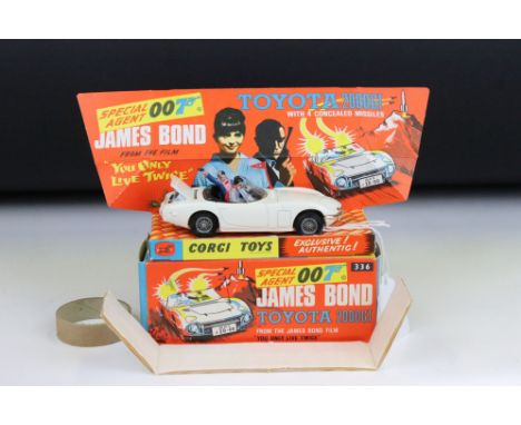 Boxed Corgi 336 James Bond Toyota 2000 GT diecast model complete with both figures, 8 x missiles and secret instructions, wit