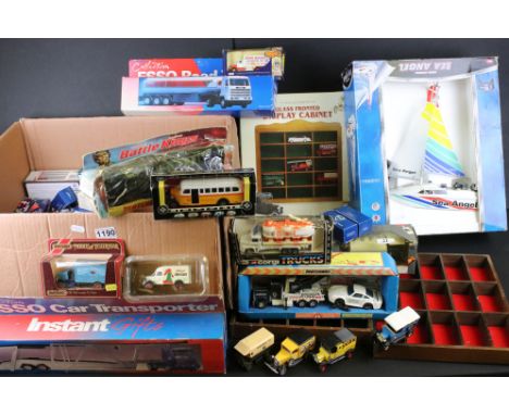 Collection of boxed diecast models to include Corgi, The ESSO Collection ESSO Road Tanker, Lledo Showman's, Matchbox Battle K