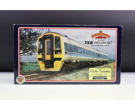 Boxed Bachmann OO gauge 31501 158 DMU 2 Car Unit Scot Rail Set