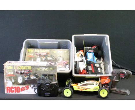 Radio Control - Two boxed AE ' Team Associated ' RC10 B3 Electric Offroad Competition Buggies, 1:10 scale, with a spare body 