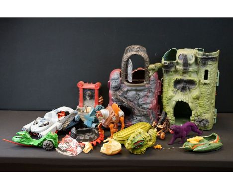 Masters Of The Universe - A collection of original Mattel Masters Of The Universe play sets, vehicles and creatures to includ