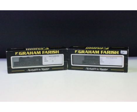 Two boxed/cased Graham Farish by Bachmann N gauge locomotives to include 372050 Fowler 4F BR Black 44018 e/emblem and J94 680