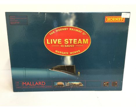 HORNBY OO Gauge Live Steam 4-6-2 Class A4 Mallard in LNER blue with controller, transformer, track, tools, operating manual a