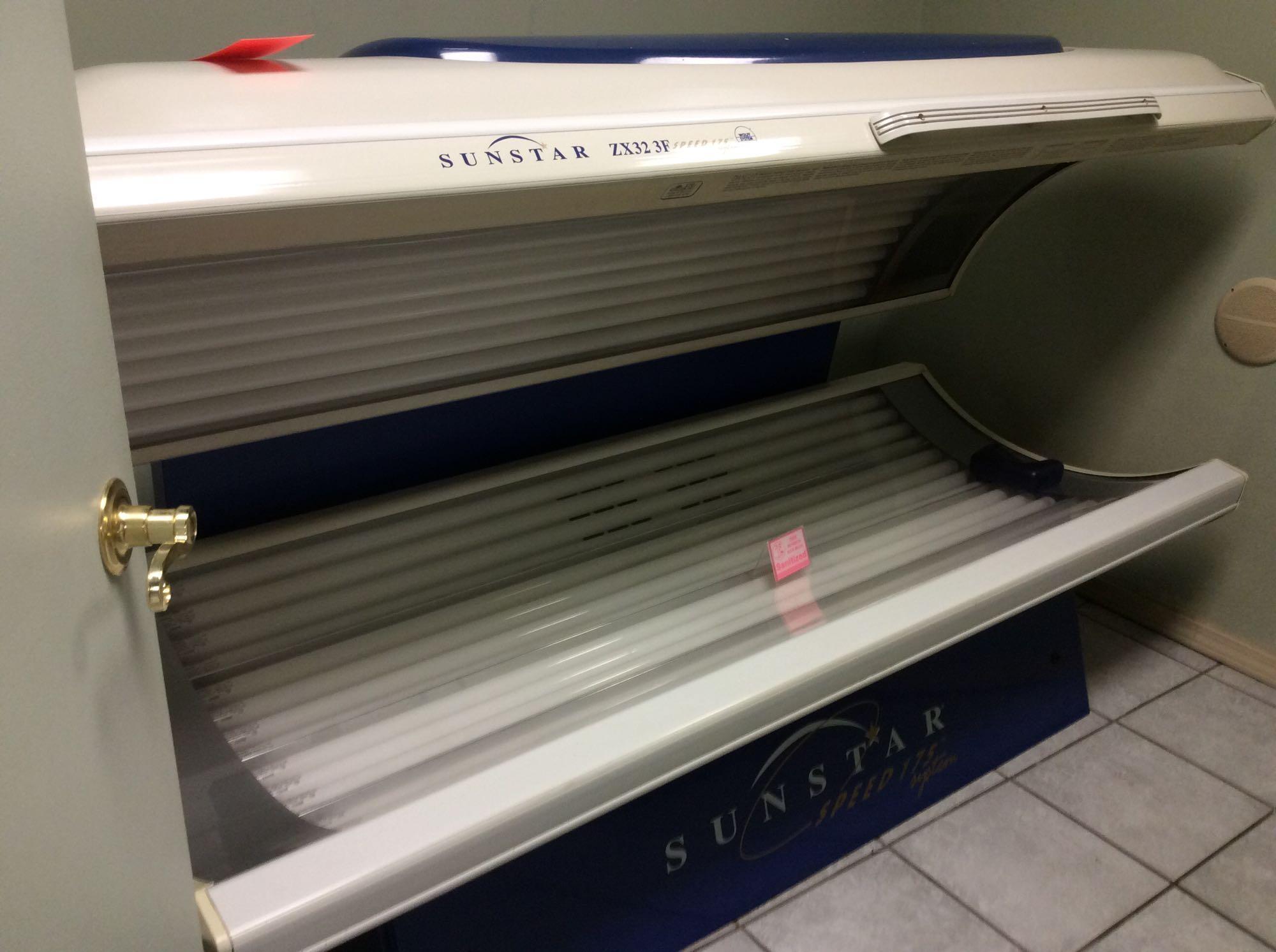 Wolff Sunstar ZX323F Speed 175 System tanning bed (room 11), with (32) 100 watt bulbs