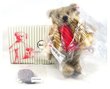 Steiff 2021 limited edition Only Fools and Horses "Del Bear" model 690921 No. 1147 of 3000, with necklace charm and hat, orig