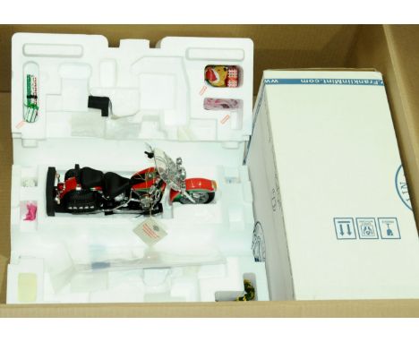 Franklin Mint, a boxed 1:10 scale B11SY90 Limited Edition Harley Davidson Motorcycle (2003 Christmas Edition). Comes complete