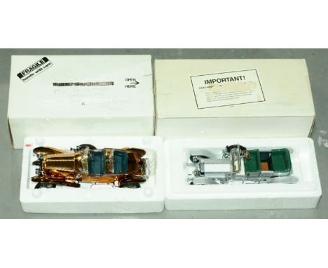 Franklin Mint, a boxed pair of 1:24 scale classic Rolls Royce models comprising of 1921 "Silver Ghost" in Copper effect along