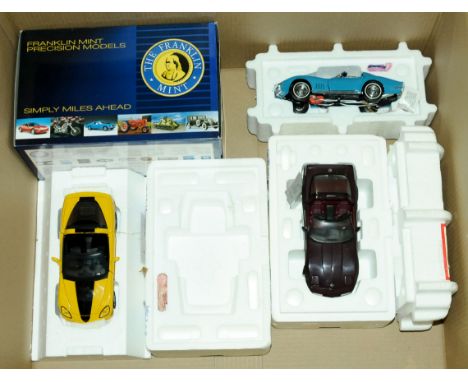 Franklin Mint, a boxed/Partially boxed group of 1:24 scale Corvette models comprising of a boxed B11WW95 2008 Hertz ZHZ Coupe