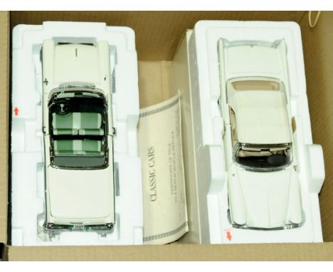 Danbury Mint, a boxed pair of 1:24 scale classic convertible models comprising of 1957 Chrysler 300C &amp; 1957 Ford Fairlane