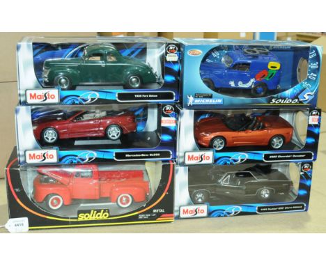 Solido &amp; Maisto - a boxed group to include a Maisto 1939 Ford Deluxe, Maisto Mercedes-Benz SL550 and others (see photo). 