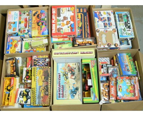 Tonka, Revell, Maisto, Buddy L and similar, a large quantity of boxed Farm related comprising of Tractors, Farm Playsets, Con